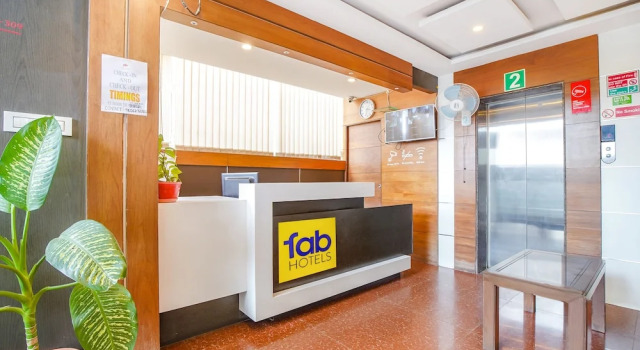 FabHotel Emirates Suites