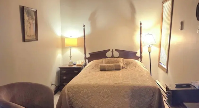 Номер Luxury Afton House Inn