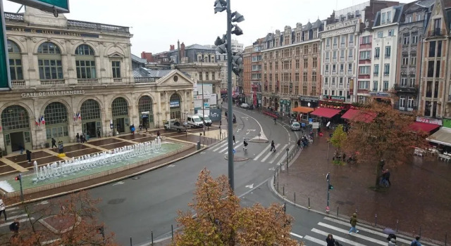 Studio Hypercentre proche gares et métro, Rezervovat Hotel Hotely v Lille s bazénem, poblíž Nákupní centrum Euralille, Bazén