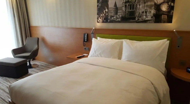 Двухместный номер Hampton by Hilton Istanbul Atakoy