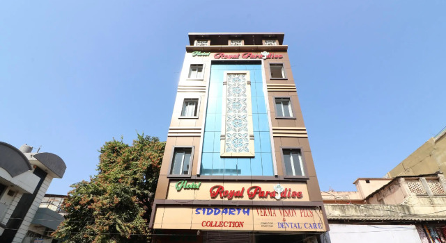 OYO 24067 Hotel Royal Paradise, Забронировать Отель Отели штата Раджастхана с завтраком, Завтраки