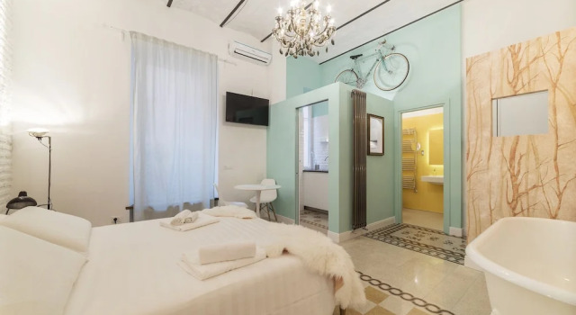 Romantic Vintage Colosseum Apartment