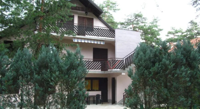 Apartment 9 Gorska Vila, Buchen Sie Ferienwohnung Čajetina 