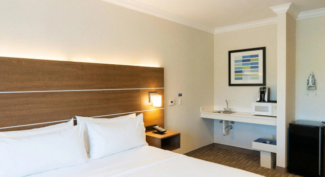 Двухместный номер Standard Holiday Inn Express Davis-University Area by IHG