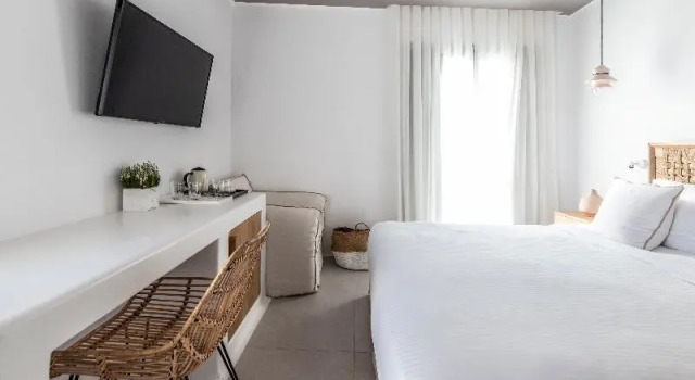 Двухместный номер Superior с балконом и с видом на море Adorno Beach Hotel and Suites