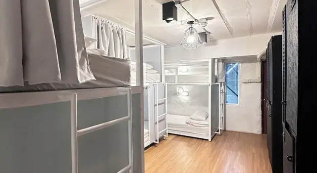 Четырёхместный семейный номер Standard Salee Hostel