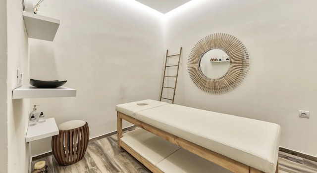 Fexulis Studios & Suites, Забронировать Отель Отели периферии Ионических островов с парковкой, Парковка