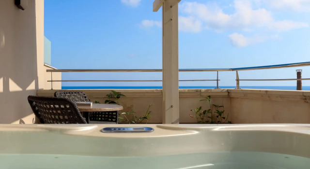 Люкс Macaris Suites & Spa