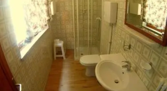 red house conditioned whit pool enchanting lake view, Prenota Appartamento Hotel a Veneto con piscina, Piscina