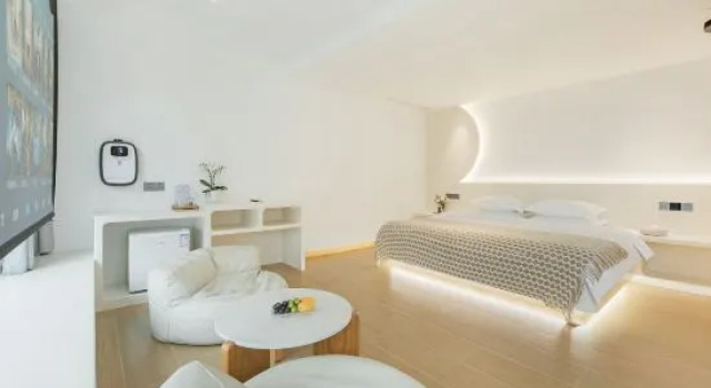Двухместный люкс с красивым видом из окна Yehaihang Coffee · Starry Private HotSpr · Lawn-Garden BBQ Boutique Homestay (Anji Cloud Grassland)