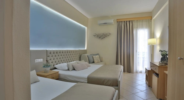 Четырёхместный номер Deluxe Irida Apartments