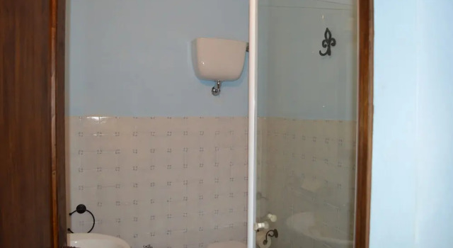 Апартаменты Large Apartment With Shared Swimming Pool in Crete Senesi