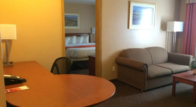 Люкс Deluxe Super 8 by Wyndham Drayton Valley