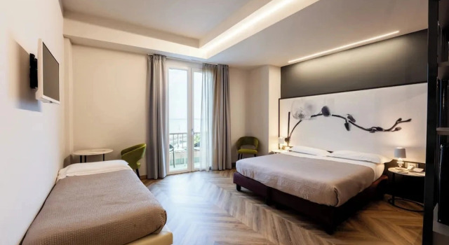 Трёхместный номер Standard с балконом Hotel Vittorio