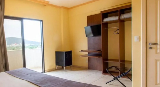 Четырёхместный номер Standard Canto do Atlântico Hotel