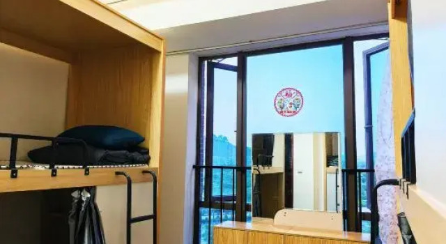 Кровать в общем номере (женский номер) Coco Youth Travel Homestay