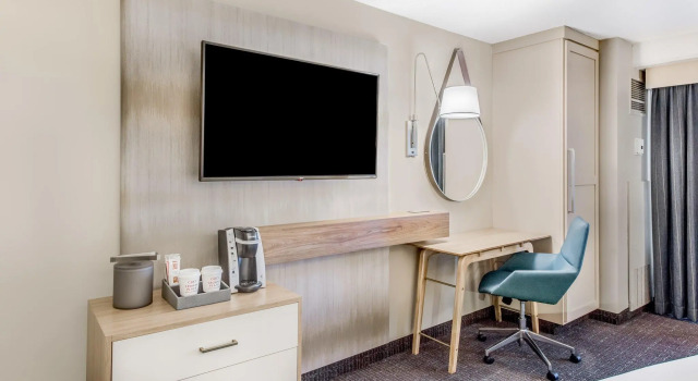 Номер Standard Crowne Plaza Cleveland at Playhouse Square by IHG