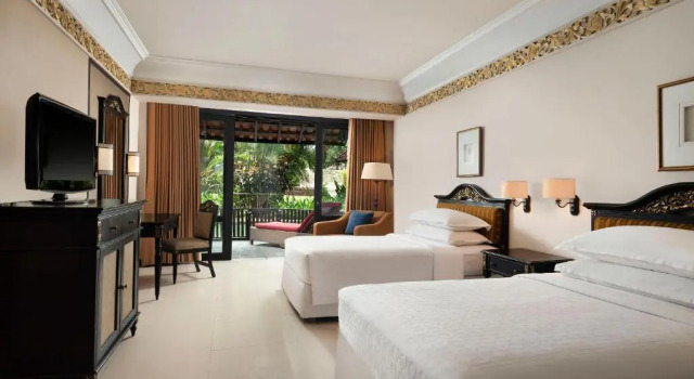 Двухместный клубный номер Standard с балконом Mustika Yogyakarta Resort and Spa