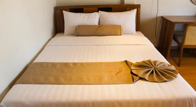 Eagles Beach Resort