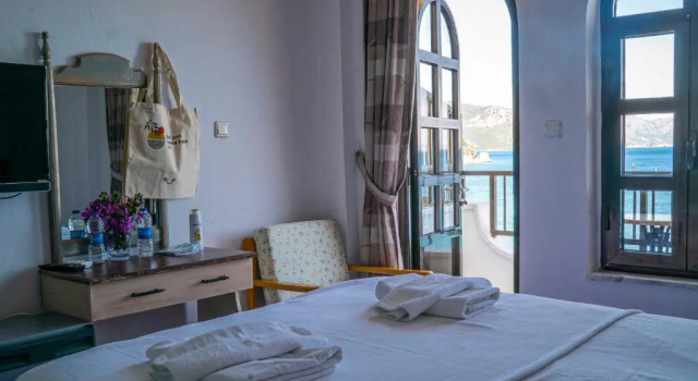 Diplomat Hotel