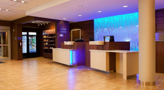 Fairfield Inn & Suites by Marriott Lethbridge, Varaa Hotelli Lethbridge Southern Alberta