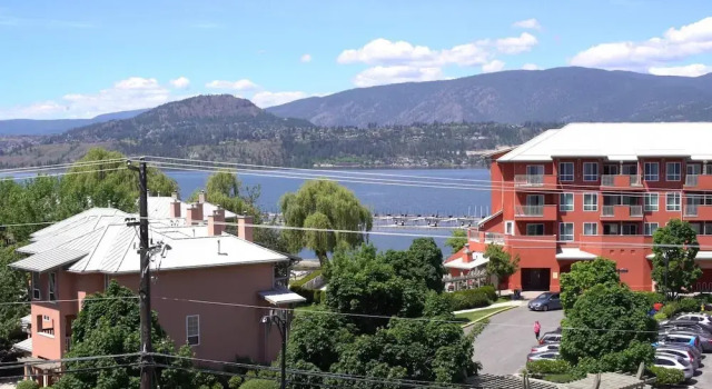 Lake View Sunsets at Playa #512, Buchen Sie Hotel Kelowna British Columbia