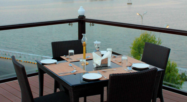 Семейный номер Standard Panna Vilas - A Lake Facing Boutique Hotel