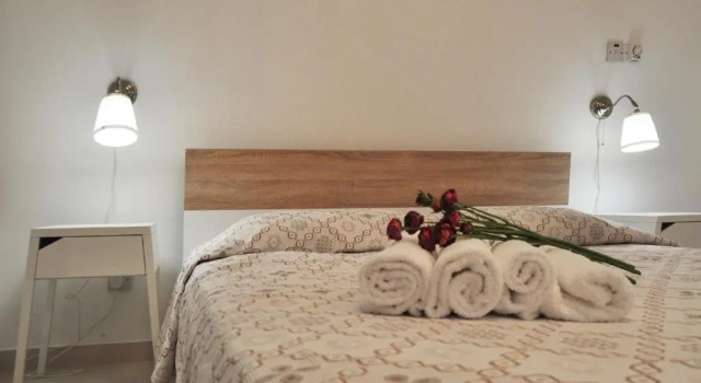 Студия Royal Sunset Studios & Apartments