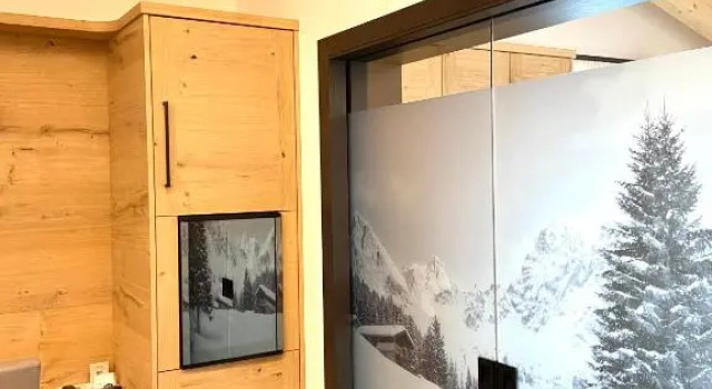 Люкс с балконом Hotel Chalet Alaska