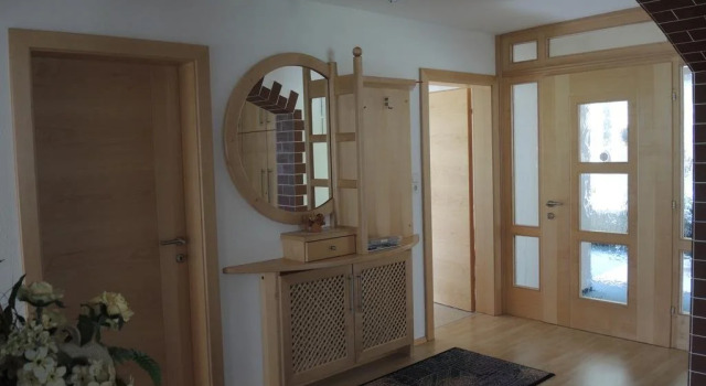 Ferienwohnung Burgstein, Prenota Hotel Hotel a Tirolo con parcheggio, Parcheggio