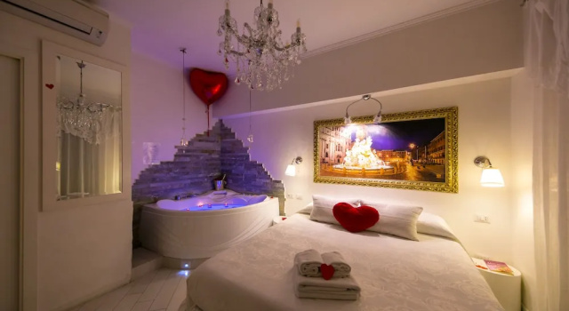 Люкс с балконом Suites Roma Tiburtina
