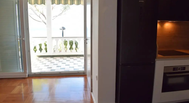 Апартаменты с балконом и с видом на море Apartment Leah