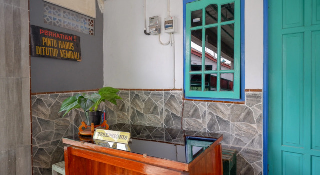 RedDoorz Syariah near Alun Alun Balai Kota Tegal