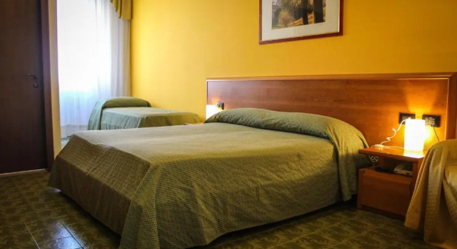 Трёхместный номер Superior Hotel Centrale