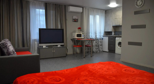 Апартаменты на Александра Поля (Кирова) 90, Book Lejlighed Dnepropetrovsk 