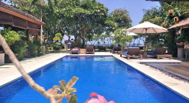 Люкс Frangipani Beach Hotel