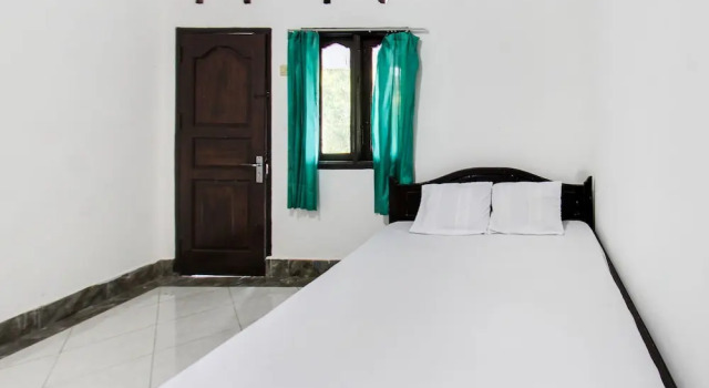 Номер Standard Hotel O Green Forest Homestay NearTaman Wisata Pusuk Sembalun (Tourist Park)