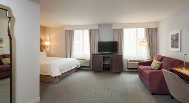 Двухместный люкс для гостей с ограниченными возможностями Hampton Inn Manhattan - Times Square South
