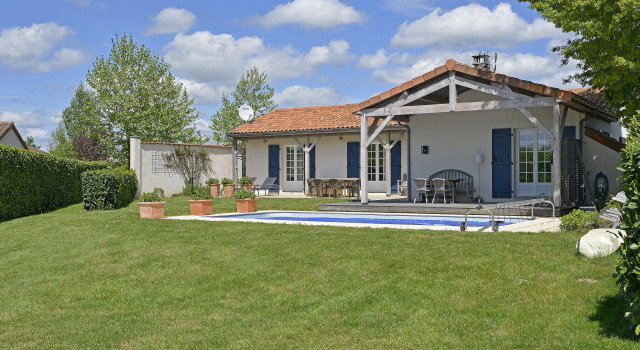 Tasteful villa with Wi-Fi, located in natural surroundings
