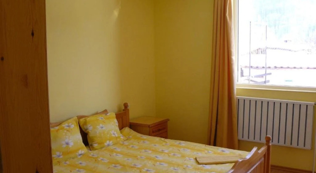 House Arirang, Buchen Sie Hotel Trojan Lowetsch