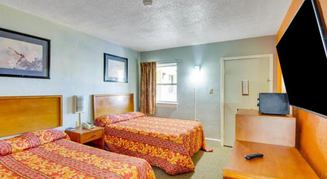 Scottish Inns Collinsville - Martinsville, Buchen Sie Hotel Collinsville Virginia