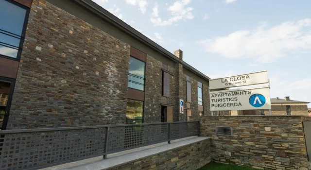 Apartaments Turístics Puigcerdà - La Closa, Reservar Hotel Puigcerdà Baixa Cerdanya
