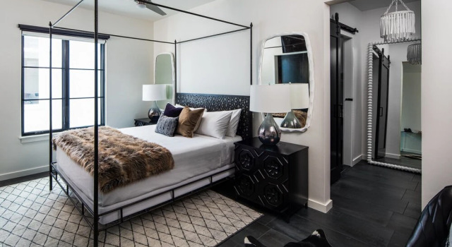 The 121 Hotel