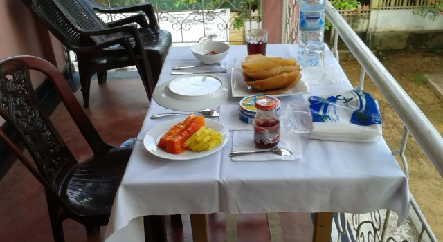 Luxman Guest House