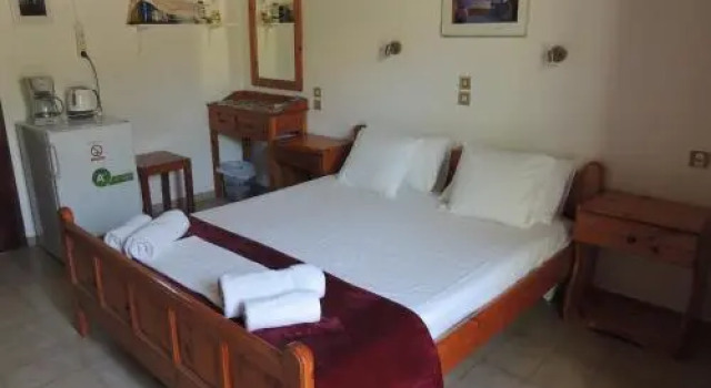 Franziskas Rooms, Забронировать Отель Фаистос 