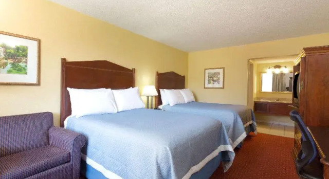 Номер Standard Days Inn Gateway