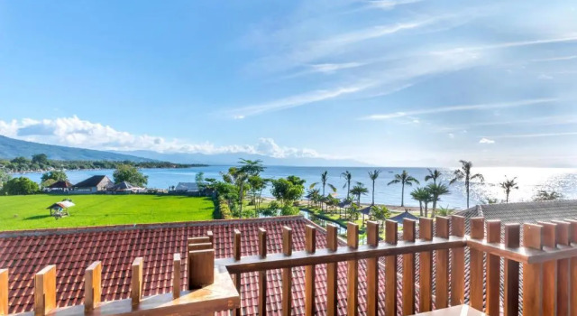 Номер Deluxe Lovina Beach Club & Resort