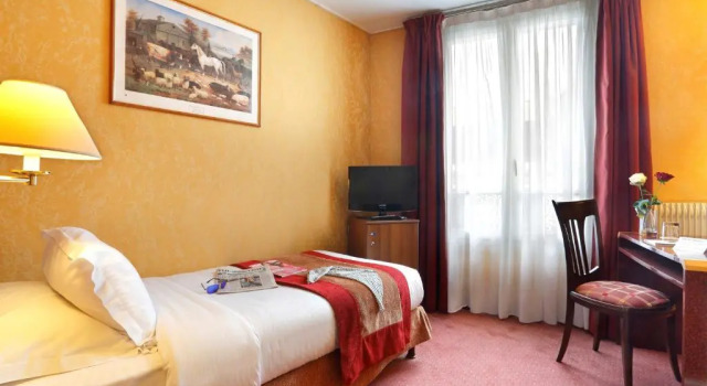 Одноместный номер Standard The Originals City Hotel Paix Republique