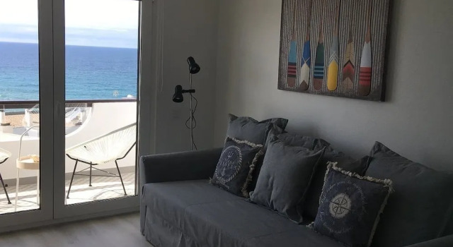 Семейные апартаменты с 2 комнатами с балконом Salty House - Casa Salgada