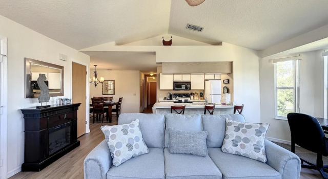 Lovely 3 bed Condo Near Disney Quiet Community